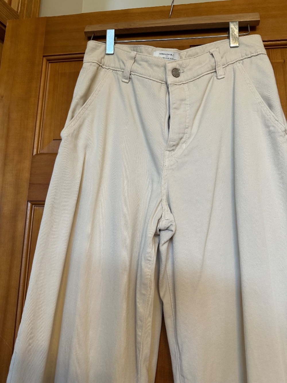 Banana Republic Factory Ultra High Rise Wide leg Jeans - Picture 2 of 4